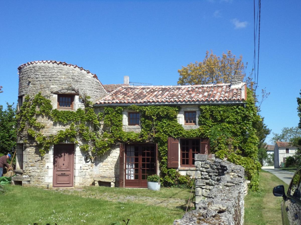 Traditional Charentais Cottage In Countryside 25 Minutes From Royan Balanzac Exterior photo